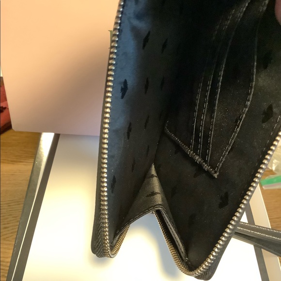 Kate Spade Wristlet - Picture 4 of 7